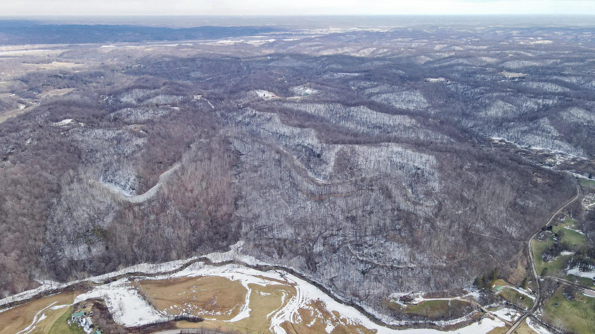 Williams Hollow Road, Gallipolis, Ohio image 3