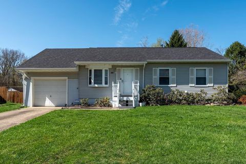 Photo of 33 Westview Drive, Johnstown, OH 43031 (MLS # 226003950)