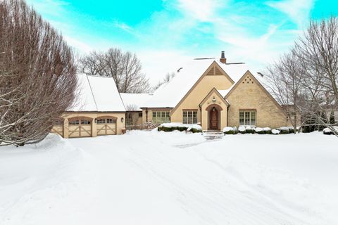 Photo of 4445 Tavistock Circle, Powell, OH 43065 (MLS # 226007088)
