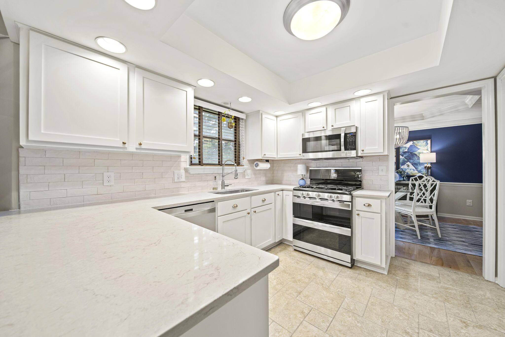 1009 Tall Tree Court, Westerville, Ohio image 10