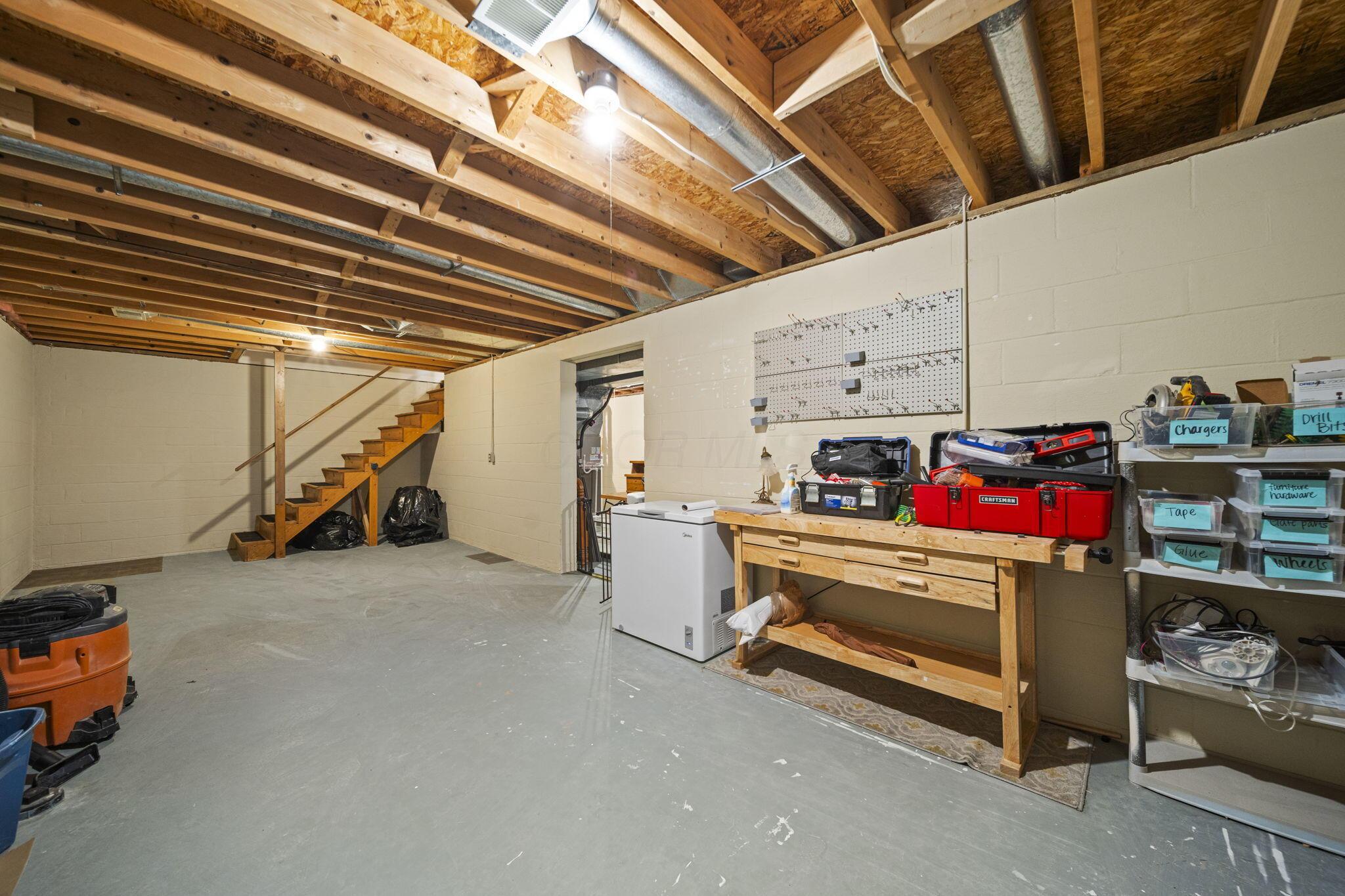 1009 Tall Tree Court, Westerville, Ohio image 32