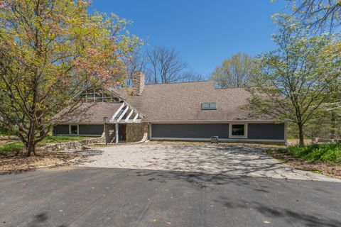 Photo of 29740 Blosser Road, Logan, OH 43138 (MLS # 225012416)