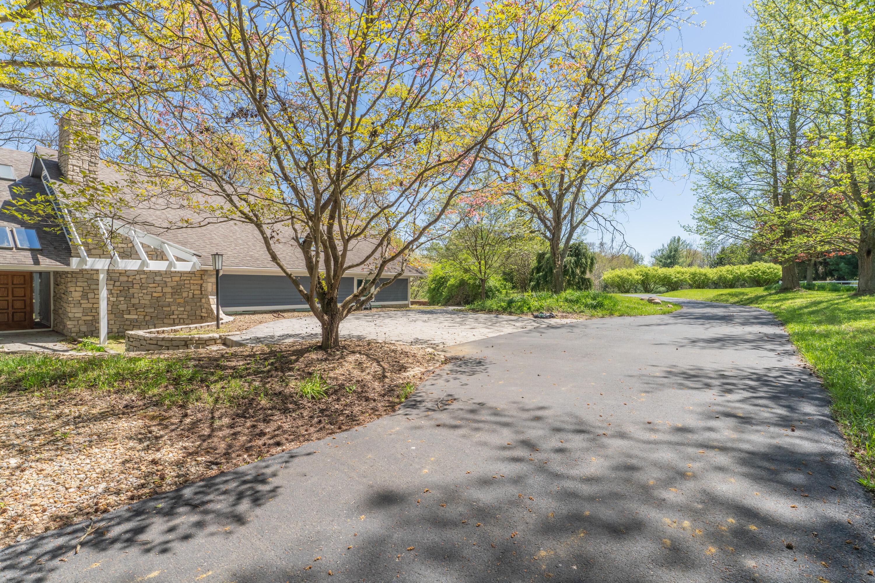 29740 Blosser Road, Logan, Ohio image 6