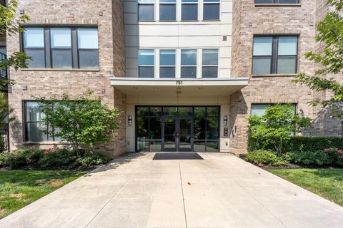 Photo of 751 N 6th Street 410 #410, Columbus, OH 43215 (MLS # 225028770)