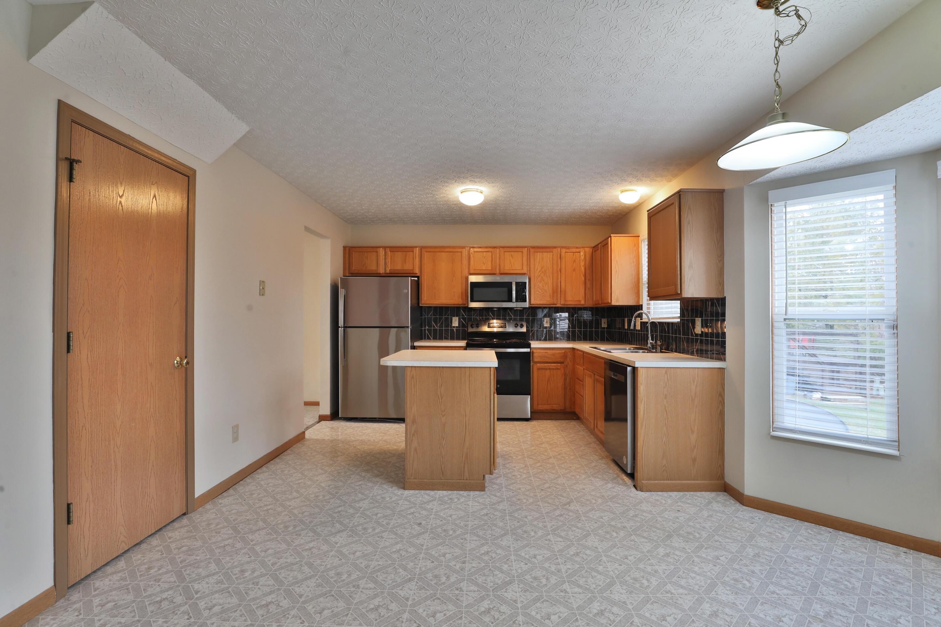 4207 Asbury Ridge Drive, Columbus, Ohio image 11