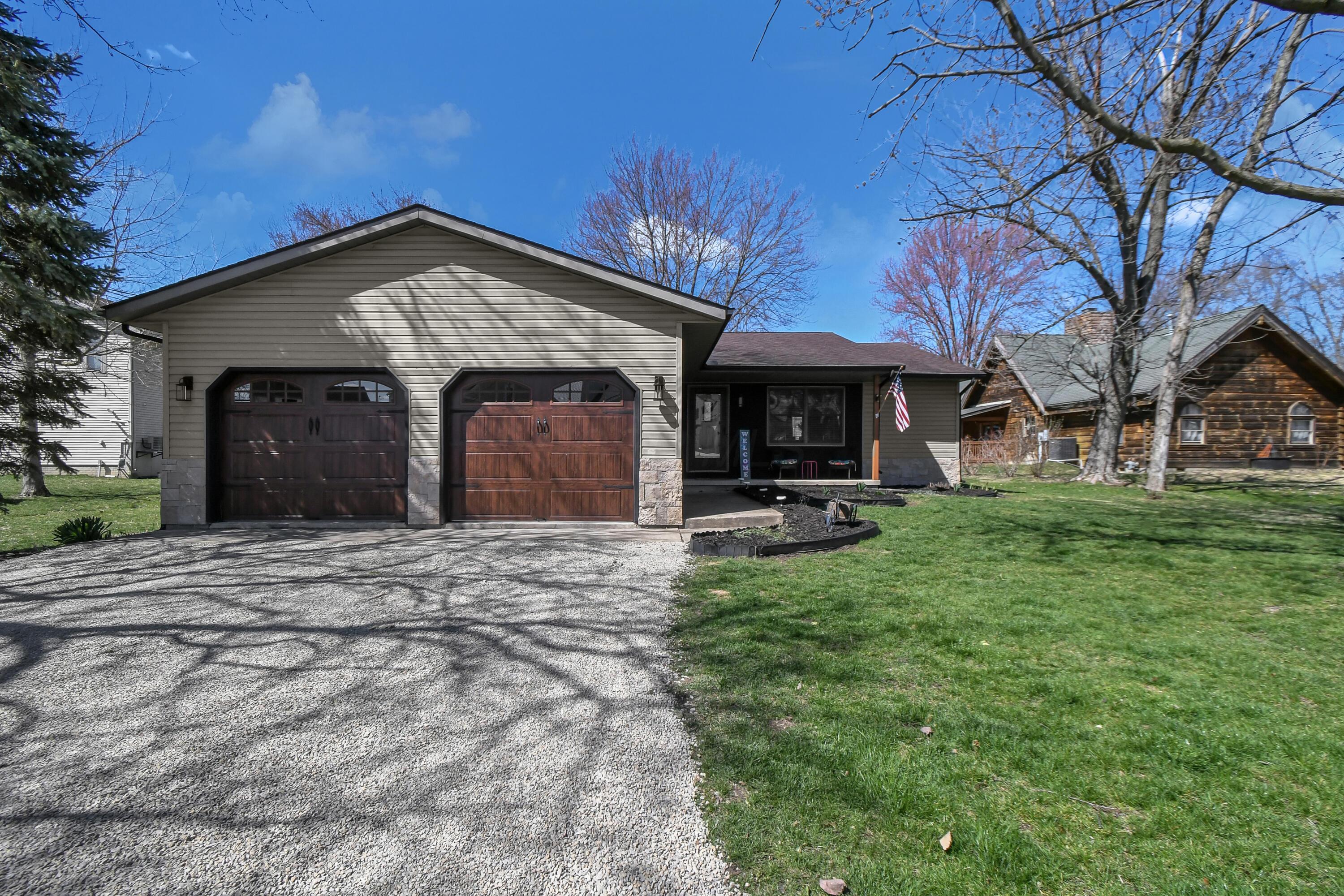4490 N Bank Road, Buckeye Lake, Ohio image 1