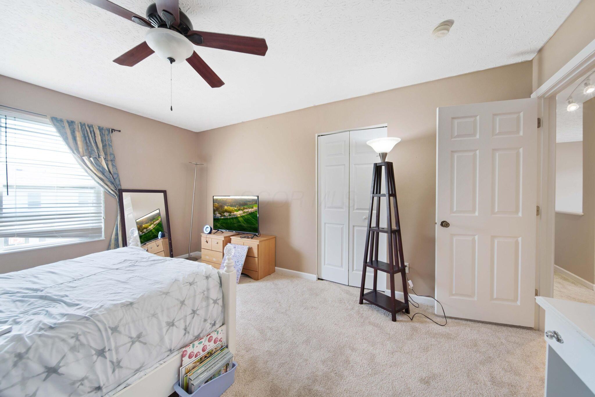 7619 Rippingale Street, Blacklick, Ohio image 33