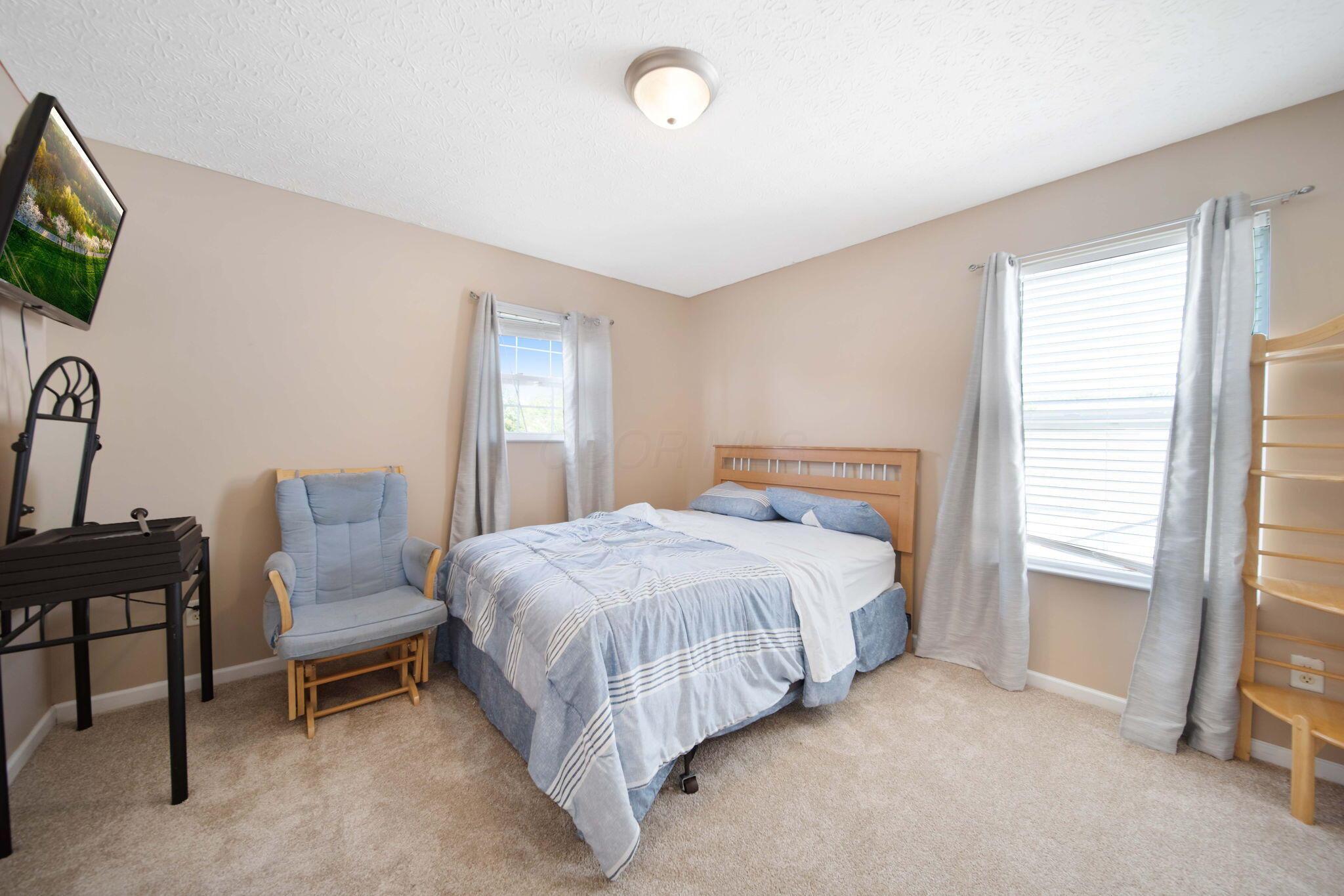 7619 Rippingale Street, Blacklick, Ohio image 26