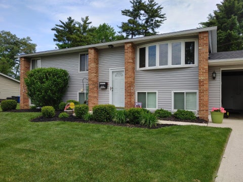 Photo of 6454 Lexleigh Road, Reynoldsburg, OH 43068 (MLS # 226031199)