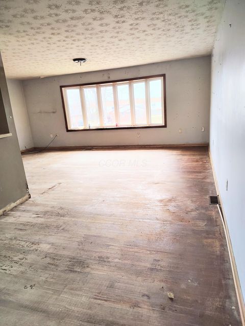 Tiny photo for 1440 Selma Road, Springfield, OH 45505 (MLS # 226004287)