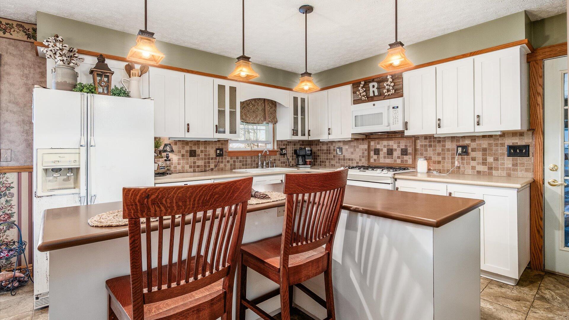 7250 Forest Lane, Nashport, Ohio image 3