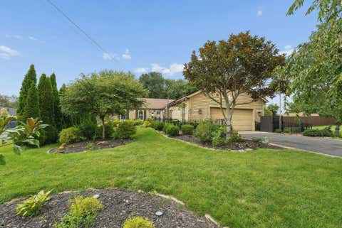 Photo of 2400 Yuma Drive, London, OH 43140 (MLS # 226032190)