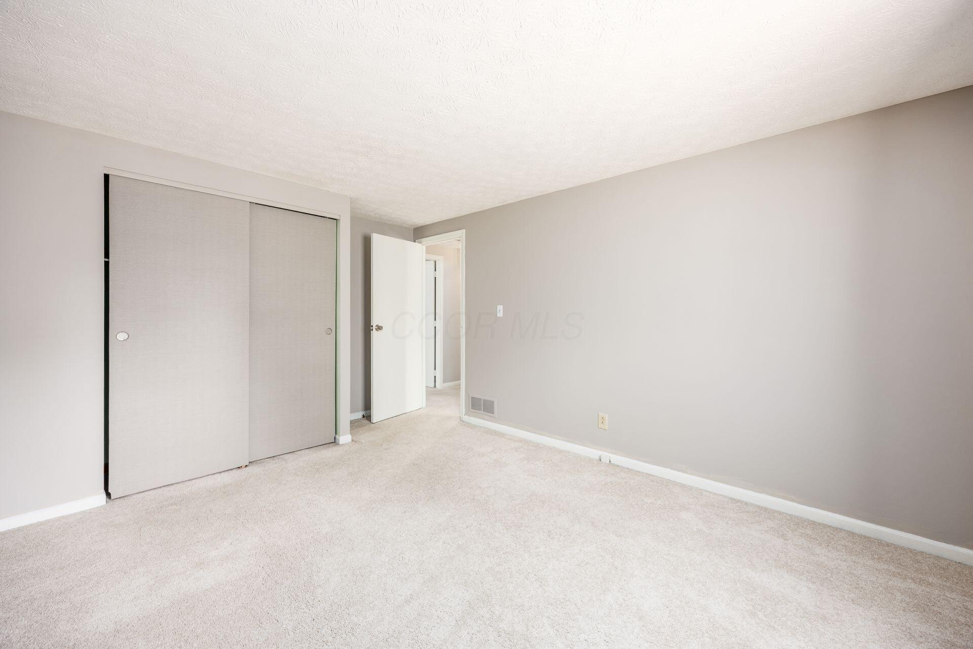 3275 Cranston Drive, Dublin, Ohio image 21