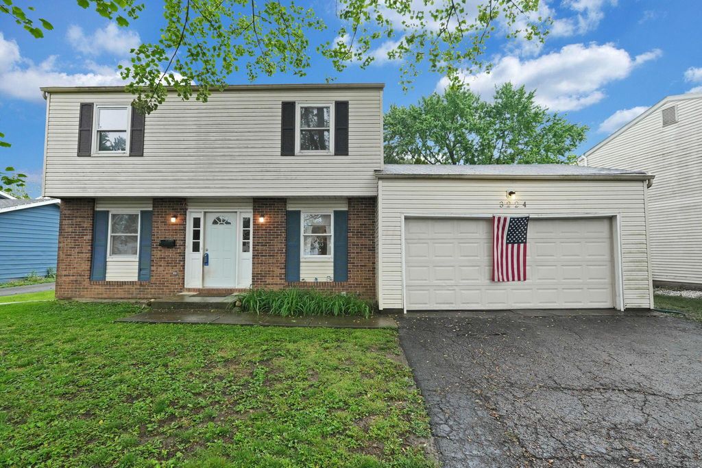 Photo of 3224 Sundale Road, Columbus, OH 43232 (MLS # 226014528)