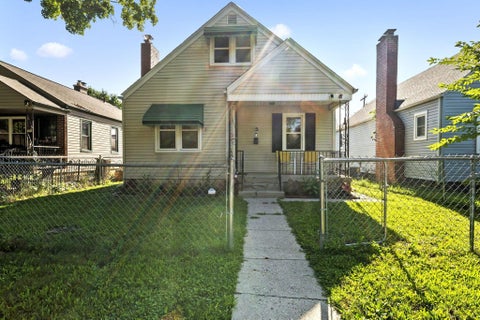 Photo of 948 Seymour Avenue, Columbus, OH 43206 (MLS # 226032520)