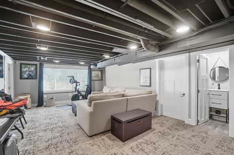 Tiny photo for 180 S Riverview Street, Dublin, OH 43017 (MLS # 226005497)