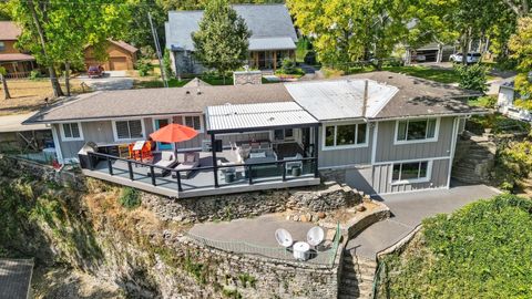 Tiny photo for 180 S Riverview Street, Dublin, OH 43017 (MLS # 226005497)