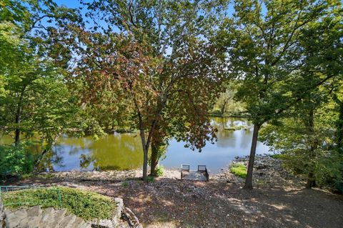 Tiny photo for 180 S Riverview Street, Dublin, OH 43017 (MLS # 226005497)