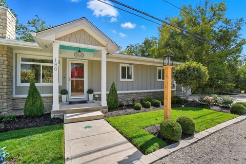 Tiny photo for 180 S Riverview Street, Dublin, OH 43017 (MLS # 226005497)