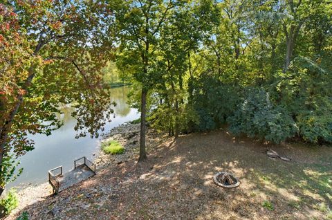 Tiny photo for 180 S Riverview Street, Dublin, OH 43017 (MLS # 226005497)