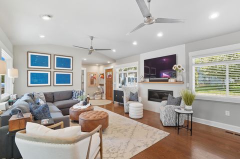 Tiny photo for 180 S Riverview Street, Dublin, OH 43017 (MLS # 226005497)