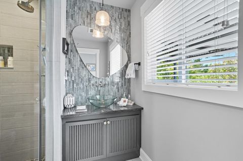 Tiny photo for 180 S Riverview Street, Dublin, OH 43017 (MLS # 226005497)