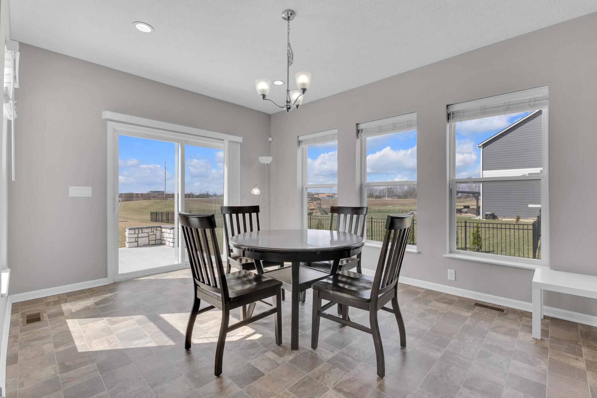 2390 Glenvale Drive, Delaware, Ohio image 25
