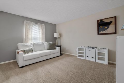 Tiny photo for 9230 Echo Hill Court, Columbus, OH 43240 (MLS # 226005354)