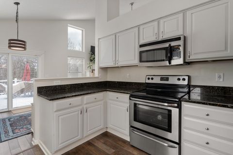 Tiny photo for 9230 Echo Hill Court, Columbus, OH 43240 (MLS # 226005354)