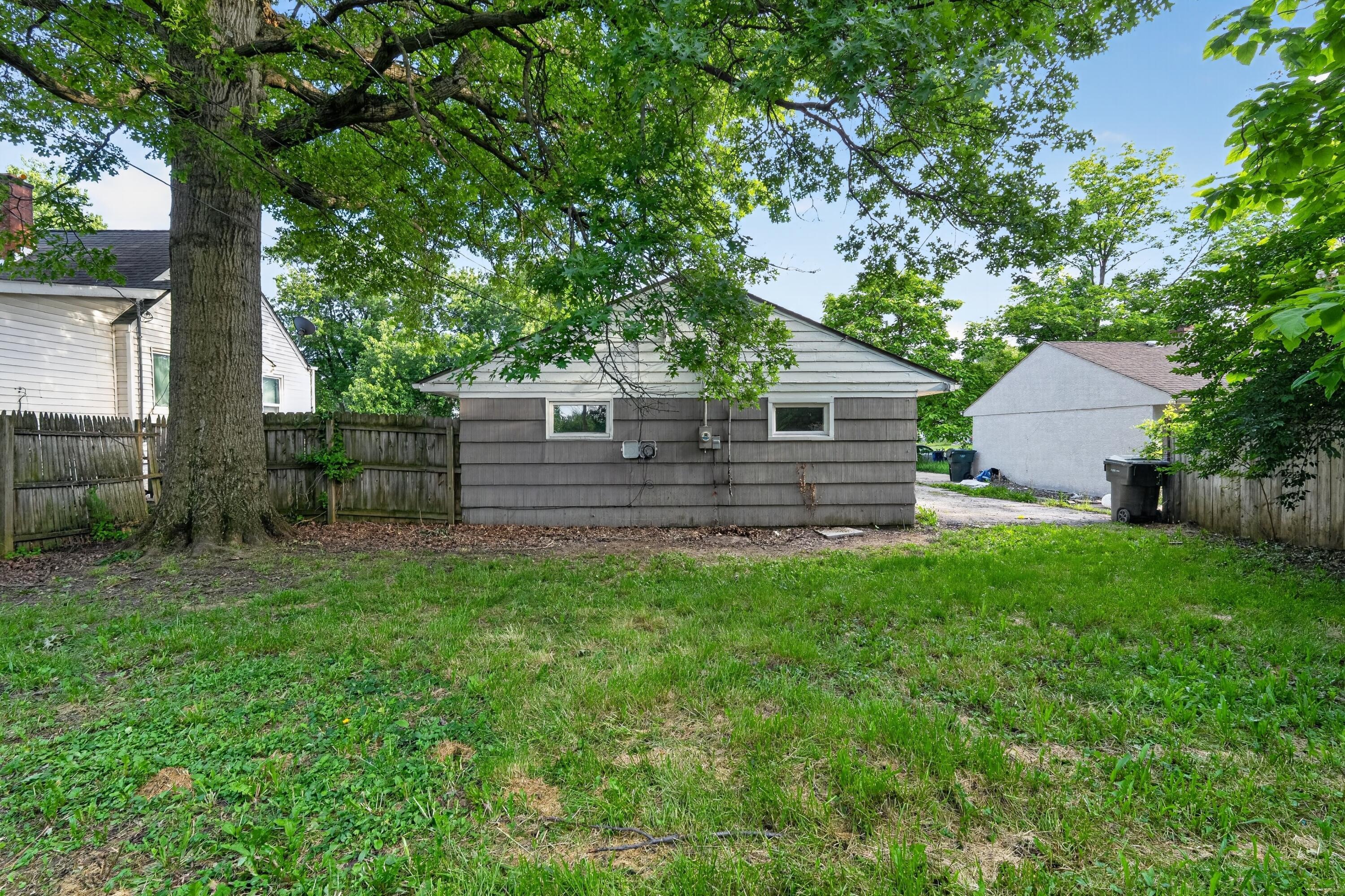 1572 Northridge Road