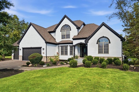 Photo of 2610 Woodland Glen Drive, Powell, OH 43065 (MLS # 226037645)
