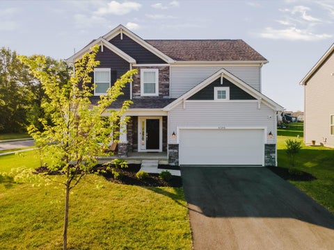 Homes For Sale - 6548 White Star Drive<br/> Powell, OH 43065