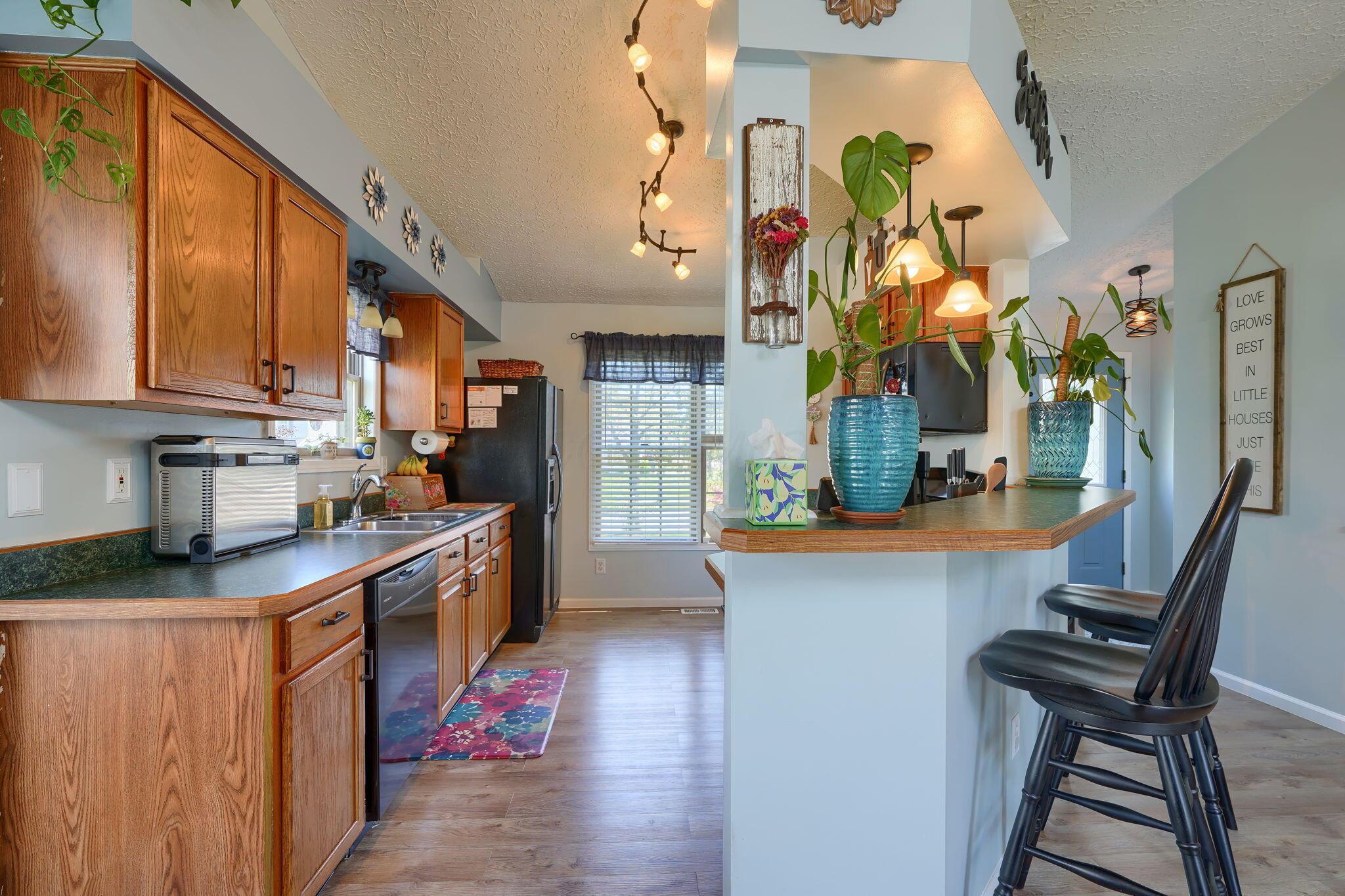 1297 Creekview Drive, Marysville, Ohio image 18