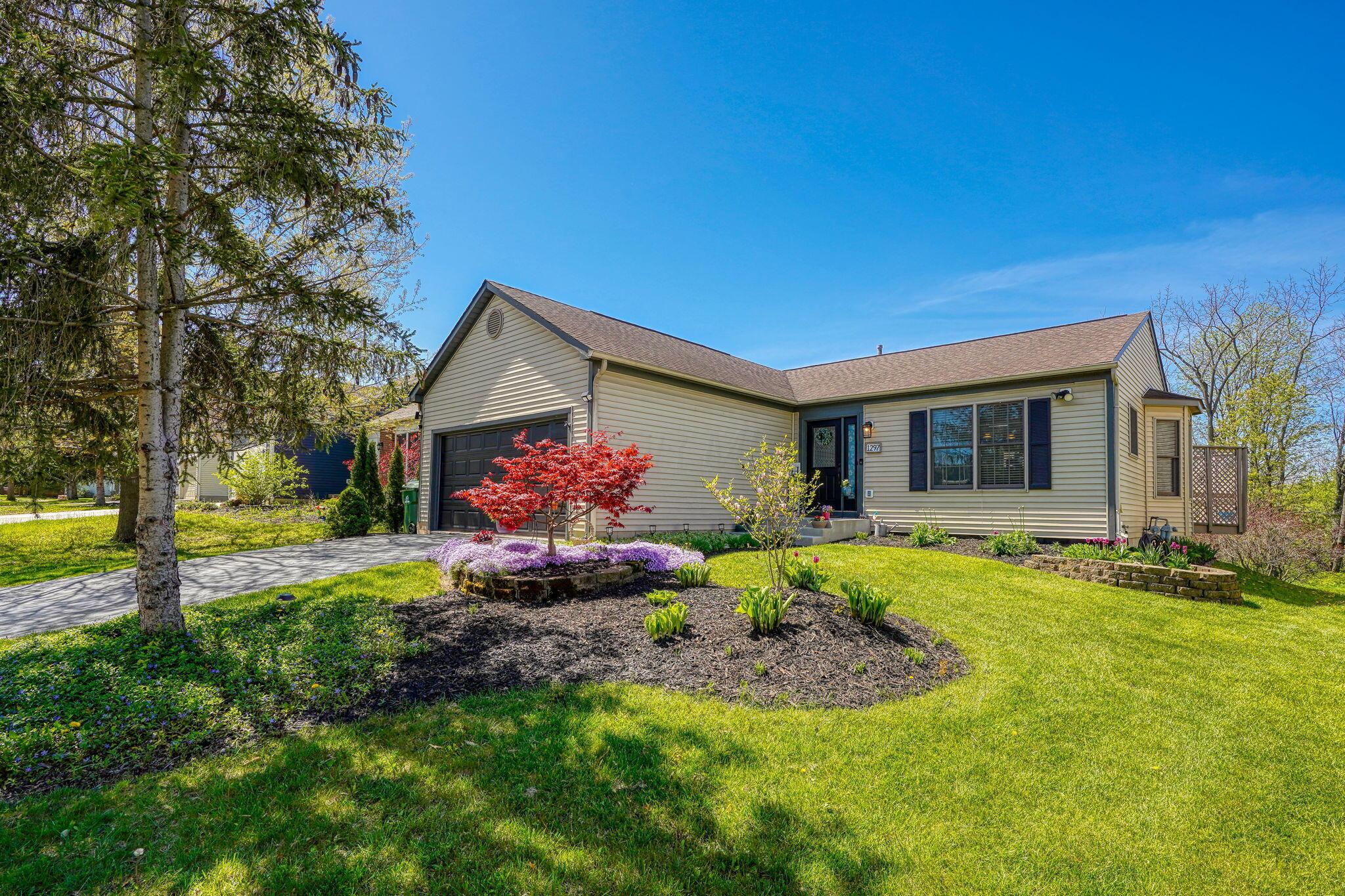 1297 Creekview Drive, Marysville, Ohio image 3
