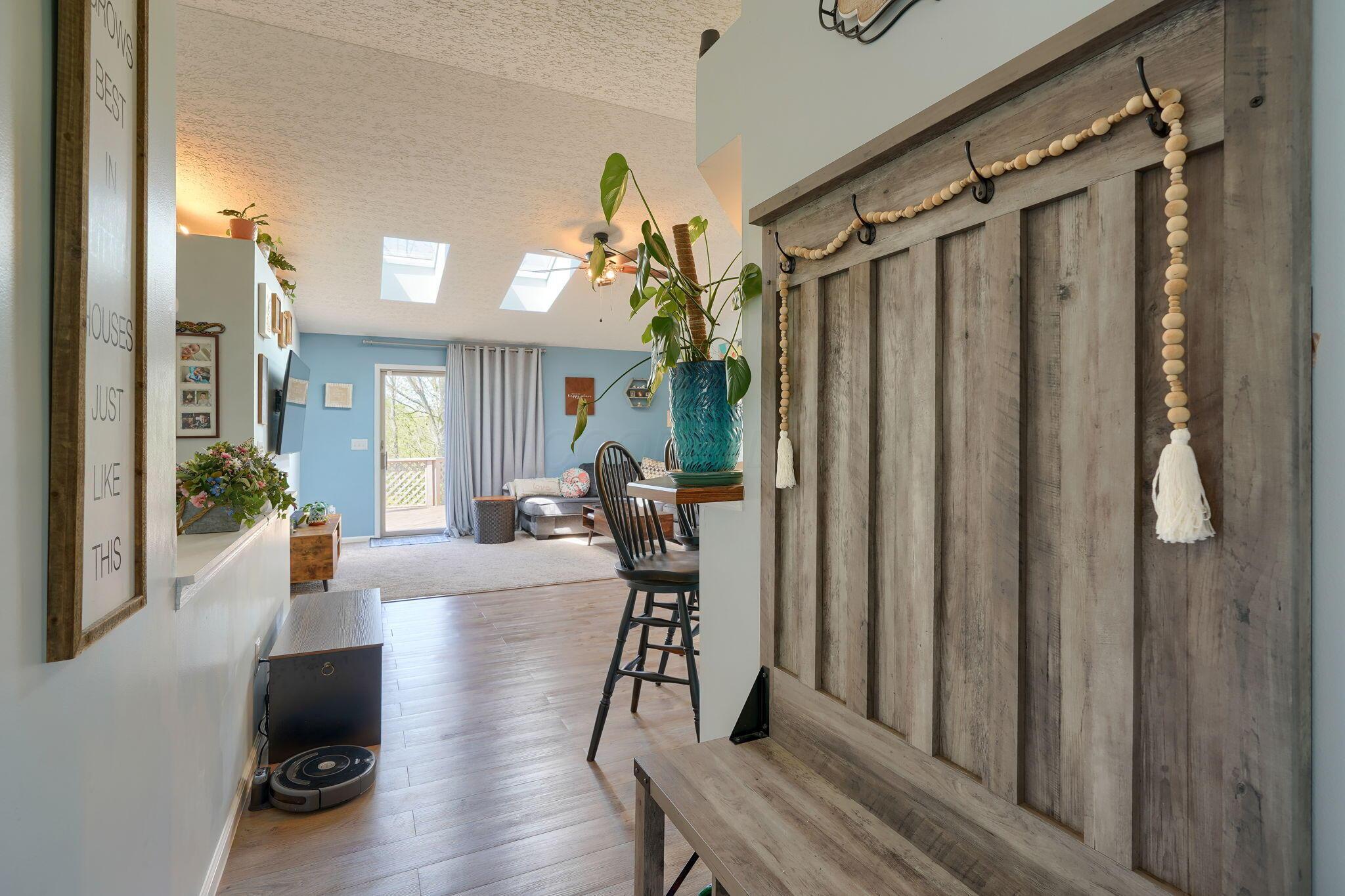 1297 Creekview Drive, Marysville, Ohio image 13