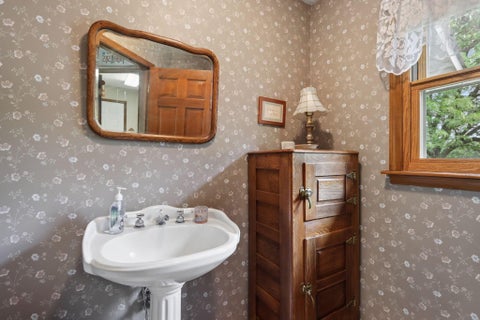 Tiny photo for 1525 Cole Road, Columbus, OH 43228 (MLS # 226022775)