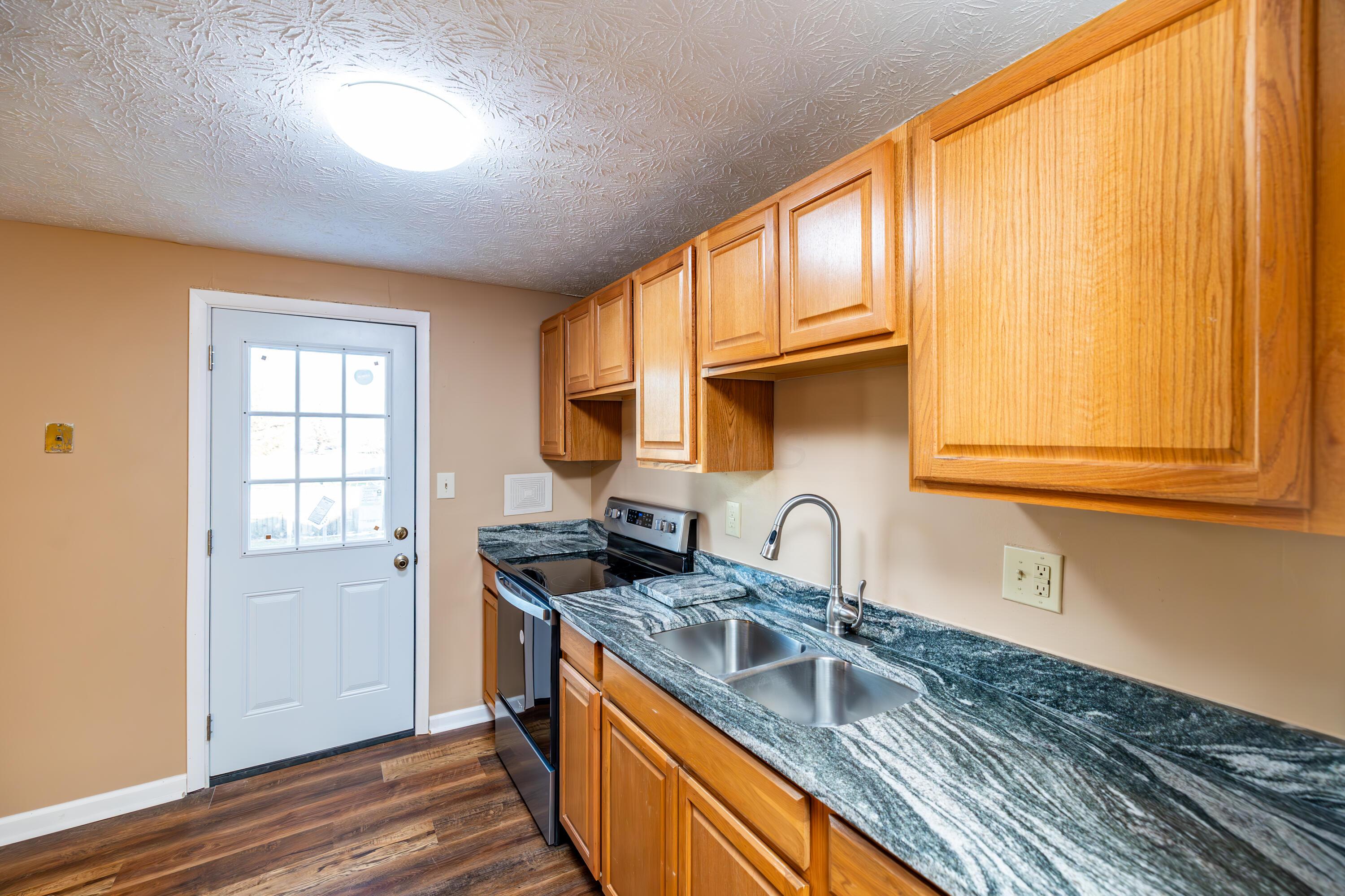 2128 Jade Street, Grove City, Ohio image 9