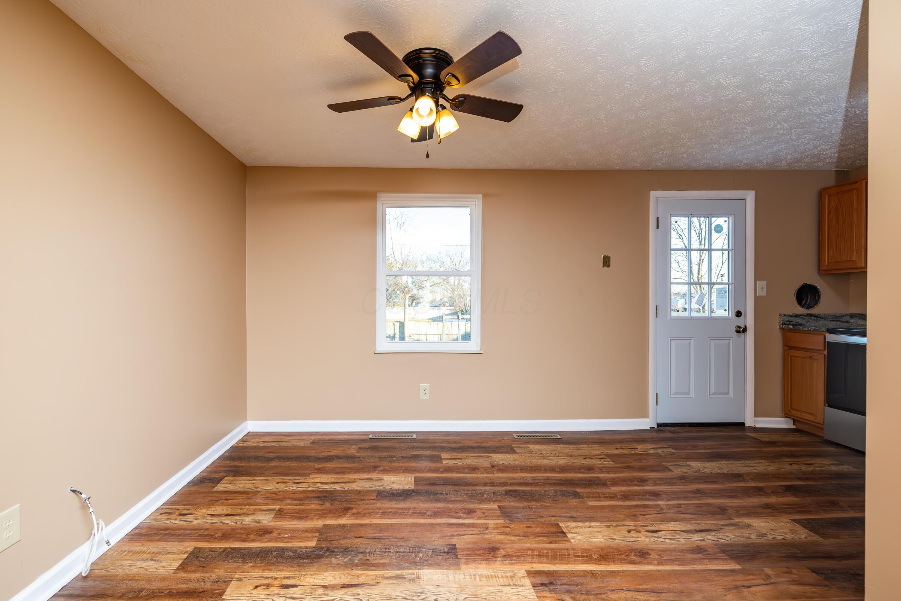 2128 Jade Street, Grove City, Ohio image 7