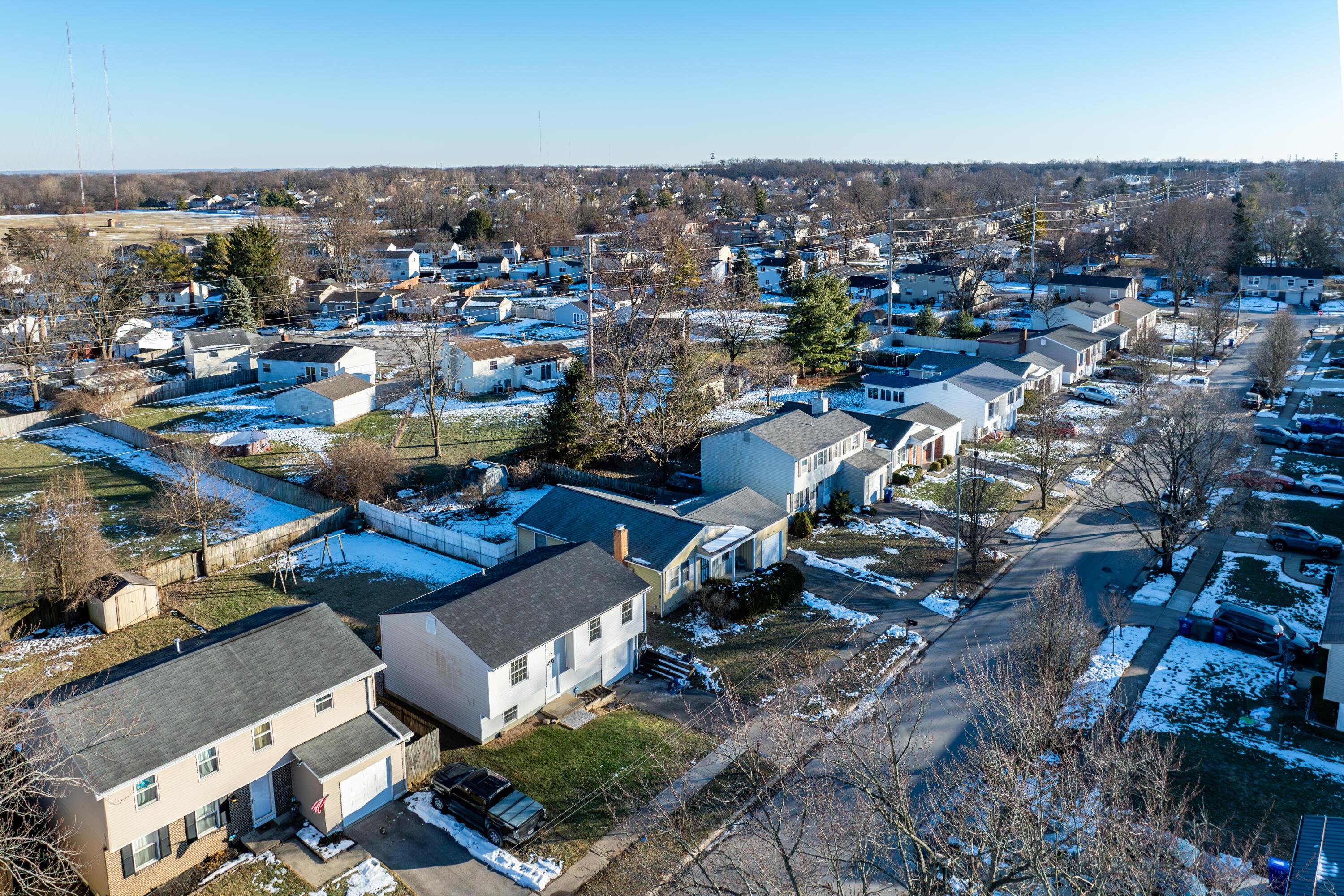 2128 Jade Street, Grove City, Ohio image 40
