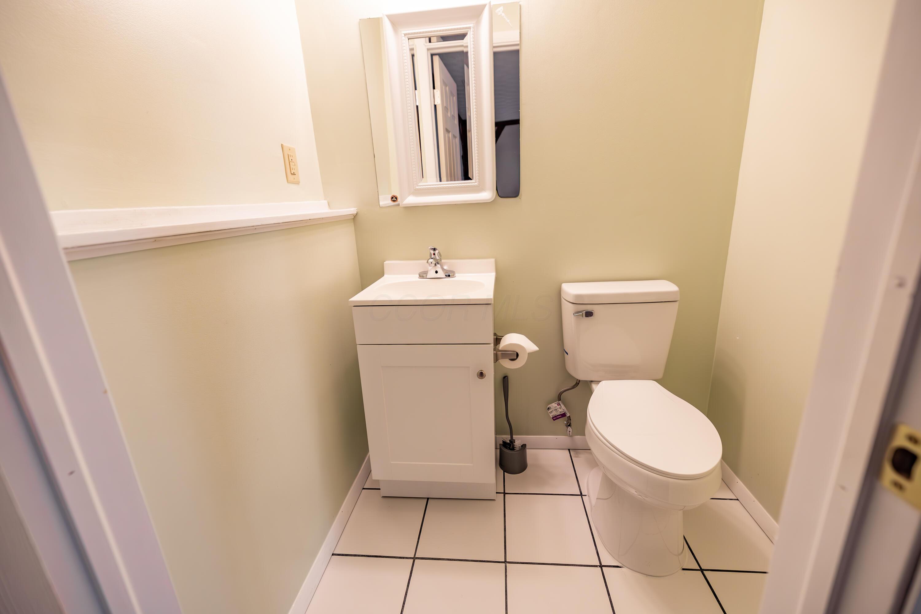 2128 Jade Street, Grove City, Ohio image 25