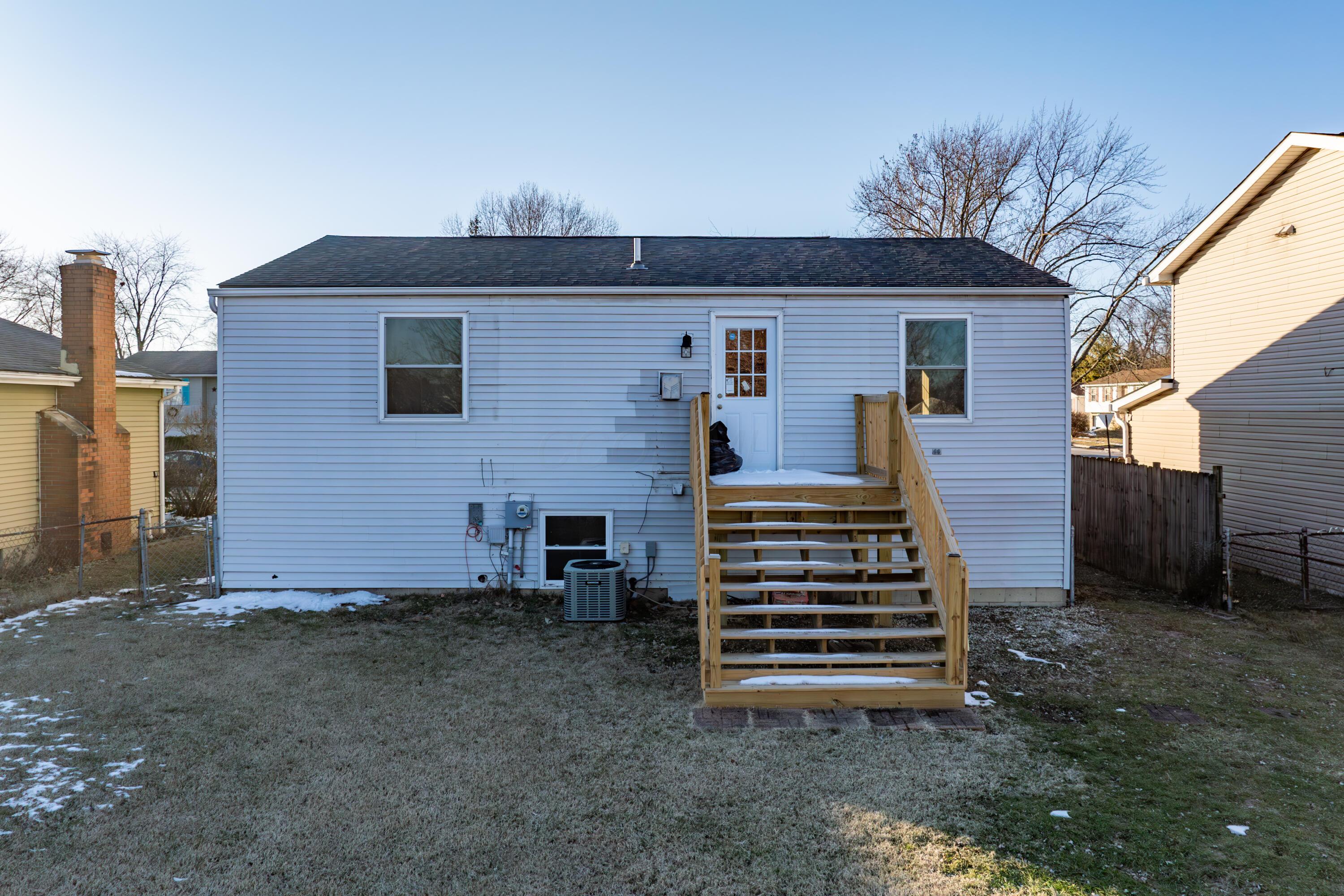 2128 Jade Street, Grove City, Ohio image 36