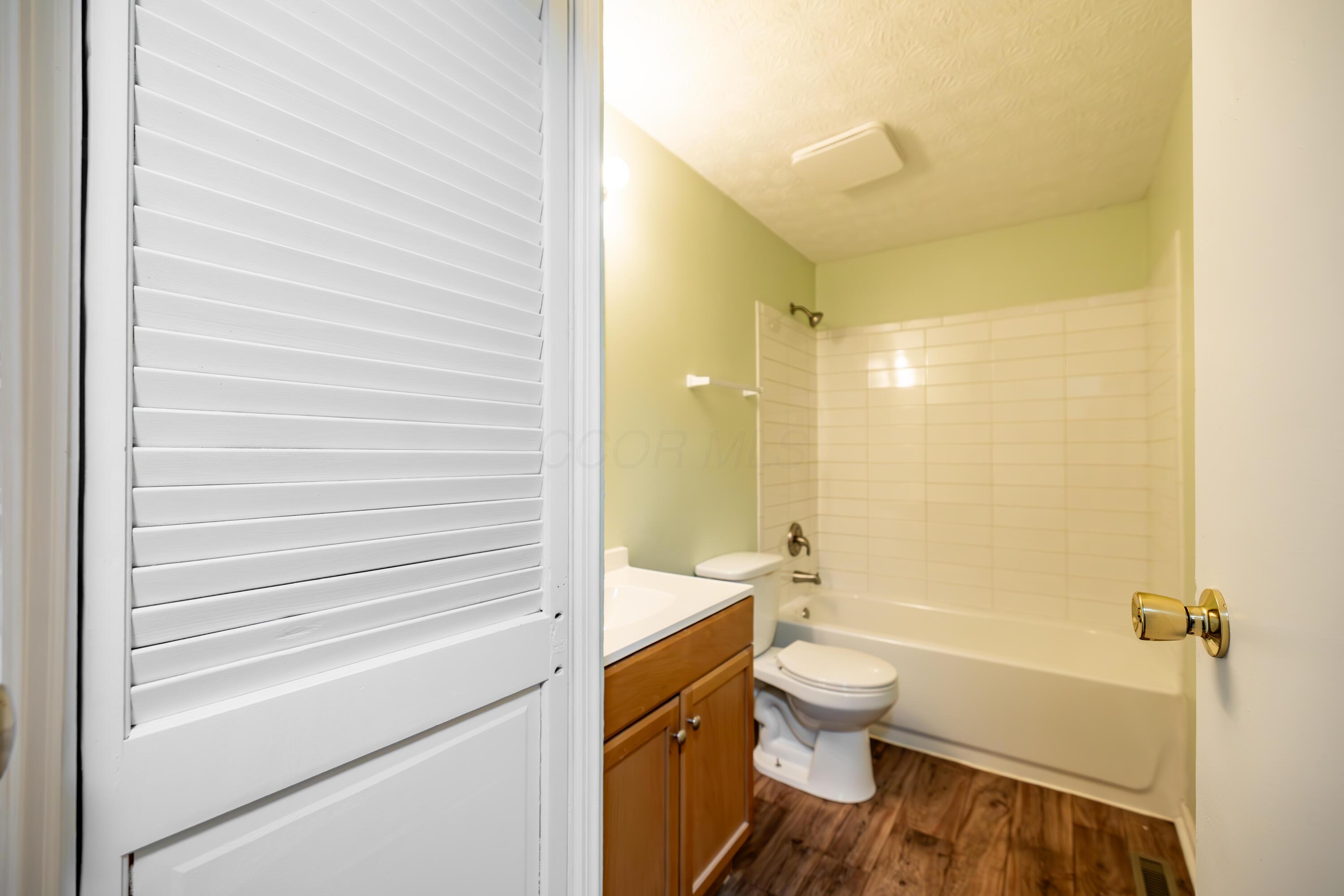 2128 Jade Street, Grove City, Ohio image 11