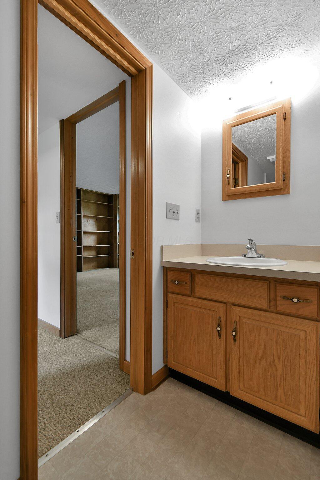 6301 Columbus Road, Centerburg, Ohio image 48