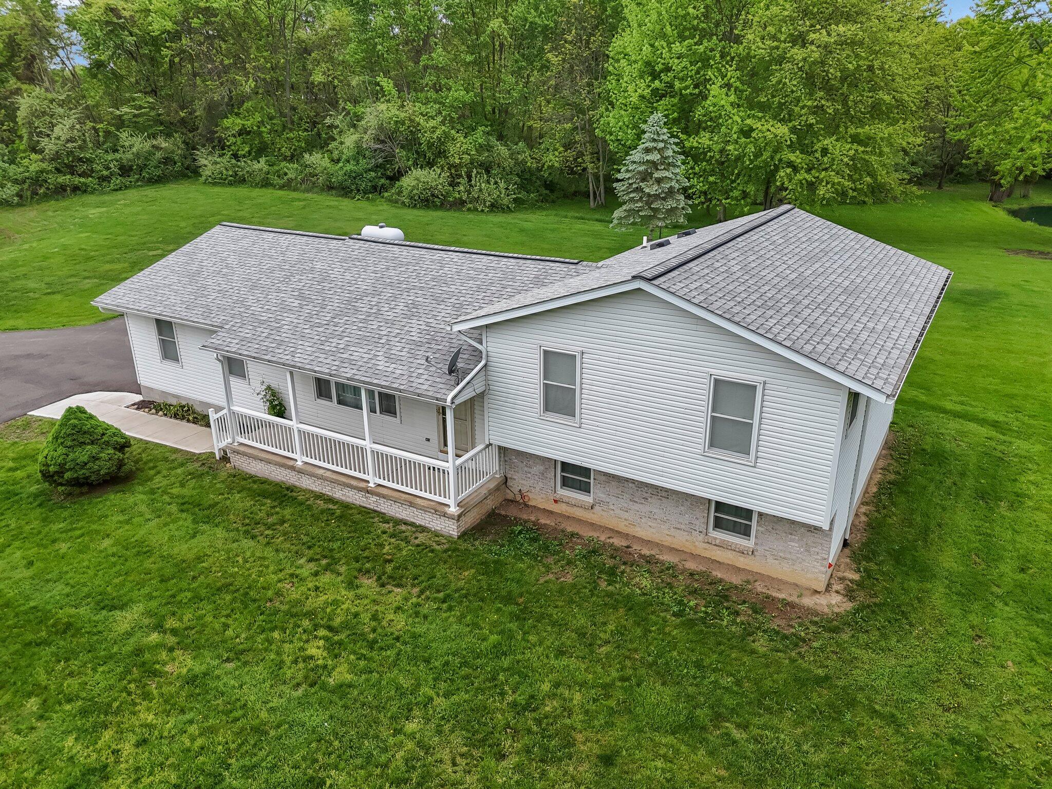 6301 Columbus Road, Centerburg, Ohio image 15