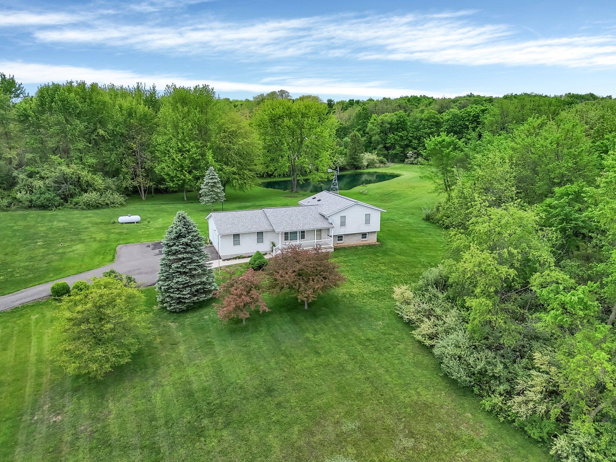 6301 Columbus Road, Centerburg, Ohio image 3