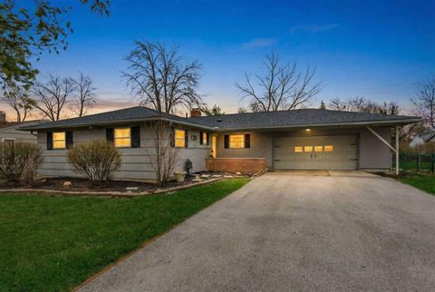 Photo of 4827 Cemetery Road, Hilliard, OH 43026 (MLS # 226008320)