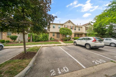 Photo of 210 Foxtrail Court 210 #210, Westerville, OH 43081 (MLS # 226023655)