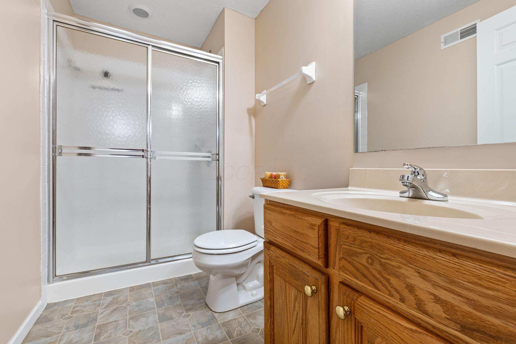 163 Pebble Creek Drive, Pataskala, Ohio image 16