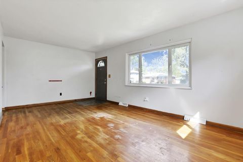 Tiny photo for 4455 Kenfield Road, Columbus, OH 43224 (MLS # 225037476)
