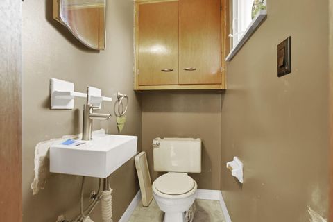 Tiny photo for 4455 Kenfield Road, Columbus, OH 43224 (MLS # 225037476)